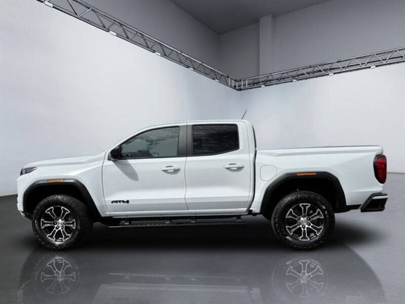 2025 GMC Canyon AT4