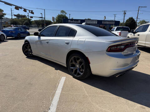 2019 Dodge Charger SXT