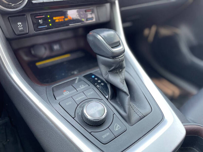 2019 Toyota RAV4 Limited