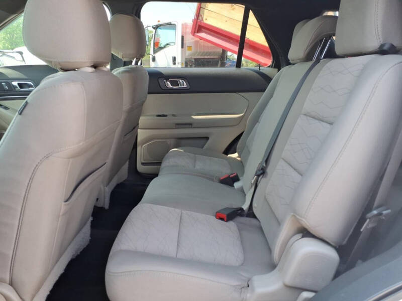 2015 Ford Explorer