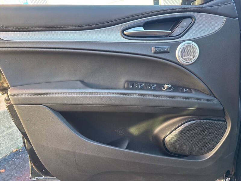 2024 Alfa Romeo Stelvio Veloce