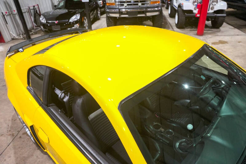 2004 Ford Mustang Mach 1 Premium