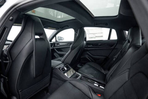 2026 Porsche Panamera 4
