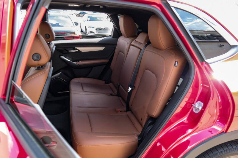 2024 VinFast VF8 Plus