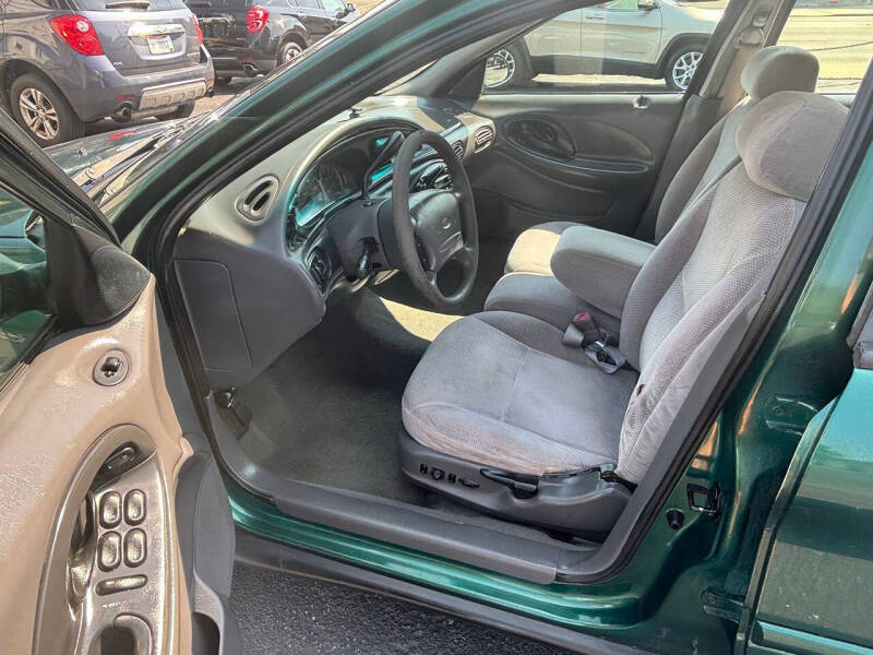1999 Ford Taurus SE