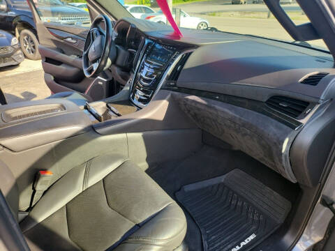 2018 Cadillac Escalade ESV Platinum