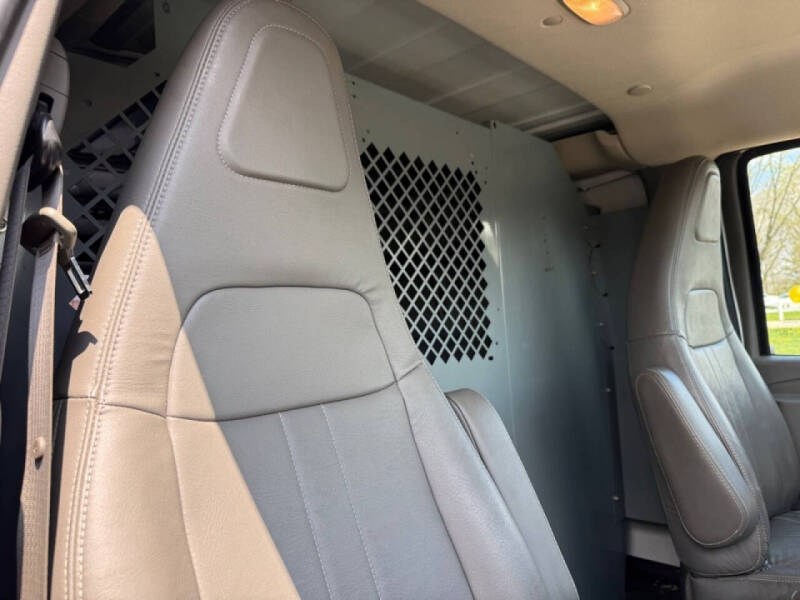 2016 Chevrolet Express 2500