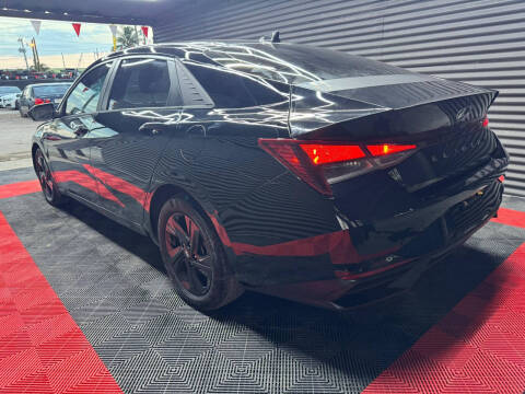 2022 Hyundai Elantra SEL