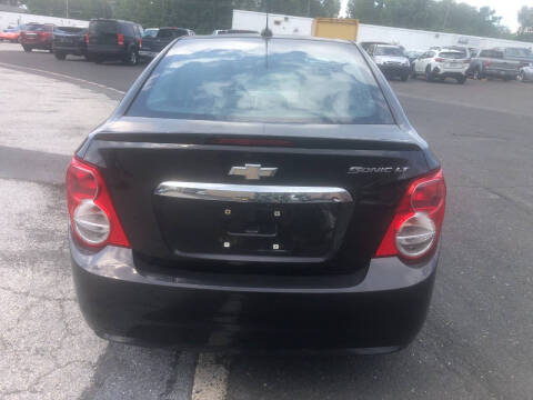 2016 Chevrolet Sonic LT Auto