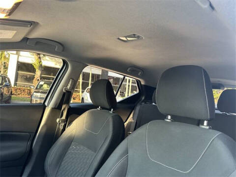 2022 Nissan Kicks SV