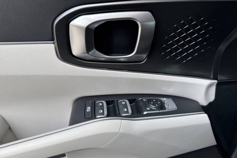 2025 Kia Sorento Hybrid EX