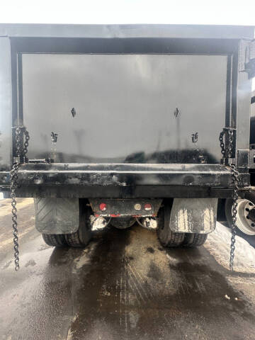 2019 International HX515