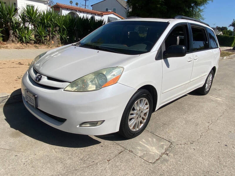 2008 Toyota Sienna XLE
