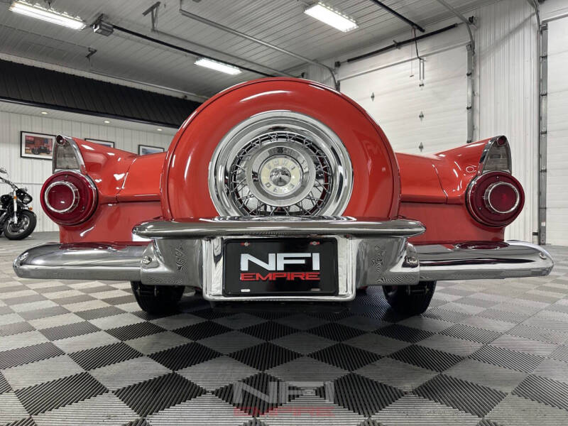 1956 Ford Thunderbird