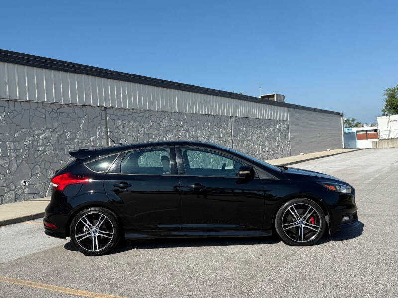 2017 Ford Focus ST