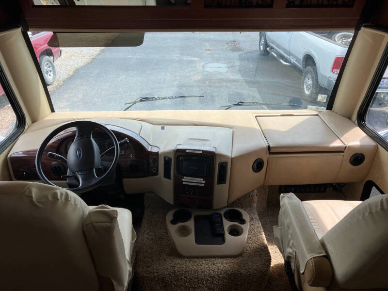 2015 Thor Motor Coach ACE