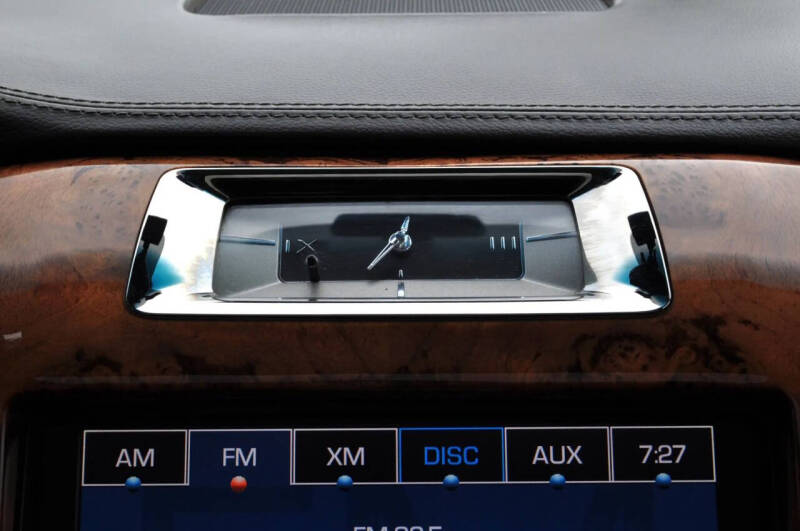 2013 Cadillac Escalade Platinum Edition