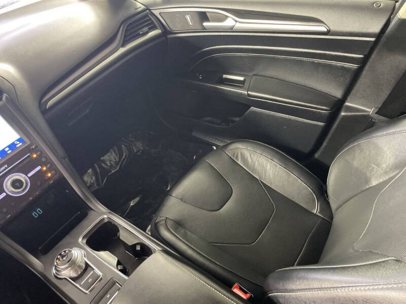 2020 Ford Fusion Energi Titanium