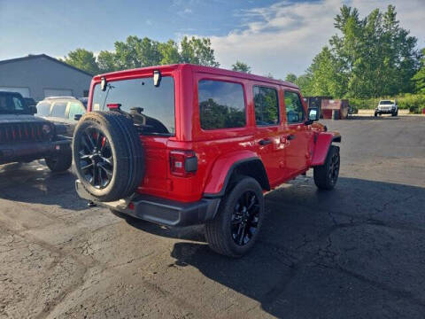 2025 Jeep Wrangler Sahara 4xe