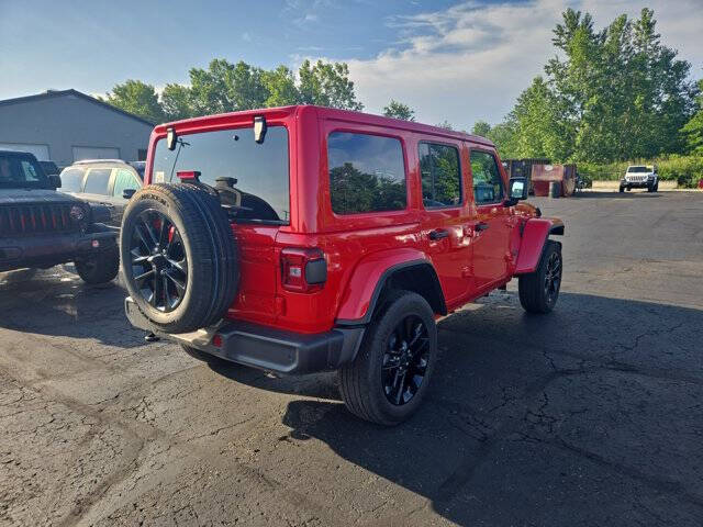 2025 Jeep Wrangler Sahara 4xe