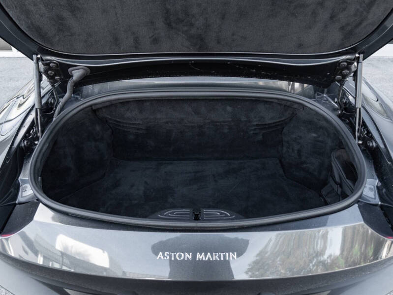 2021 Aston Martin Vantage