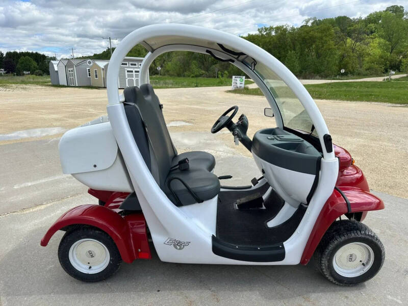 2000 GEM ELECTRIC GOLF CART