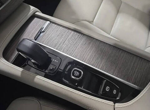 2024 Volvo XC90 B6 Plus Bright Theme 6P