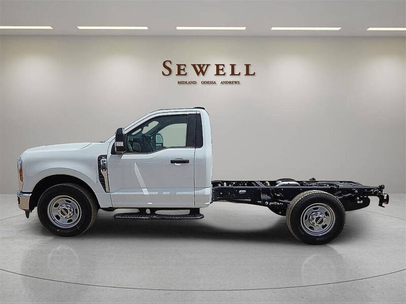 2024 Ford F-350 Super Duty XL