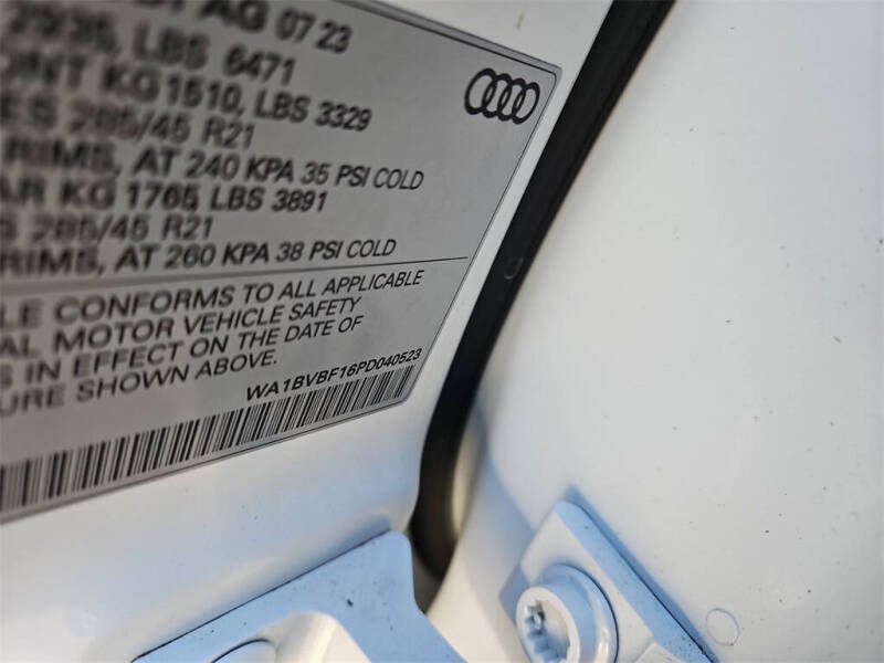 2023 Audi Q8 quattro Premium Plus 55 TFSI