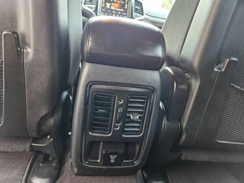 2018 Jeep Grand Cherokee Laredo E