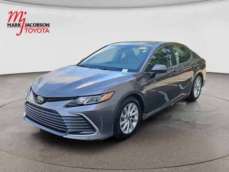 2021 Toyota Camry LE