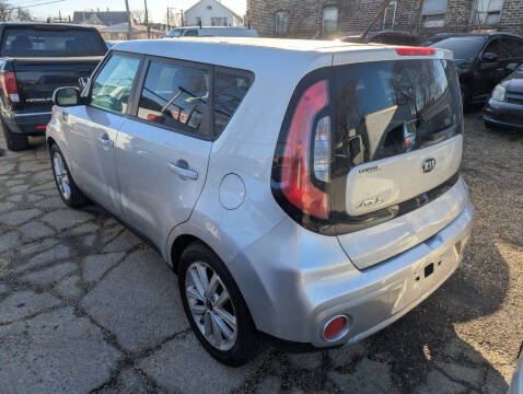 2018 Kia Soul +