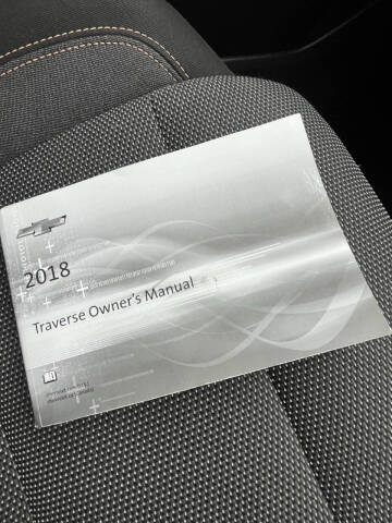 2018 Chevrolet Traverse LT Cloth