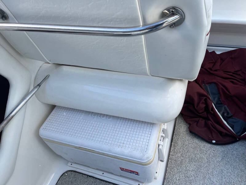 1998 Sea Ray 215EC