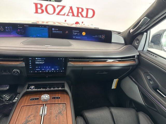 2025 Lincoln Navigator L Black Label