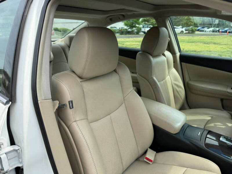 2012 Nissan Maxima
