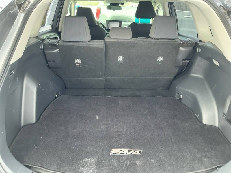 2020 Toyota RAV4 Hybrid LE