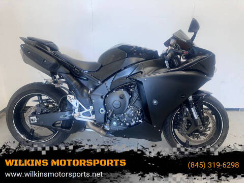 2011 Yamaha YZF-R1