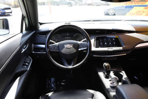 2021 Cadillac XT4 Premium Luxury