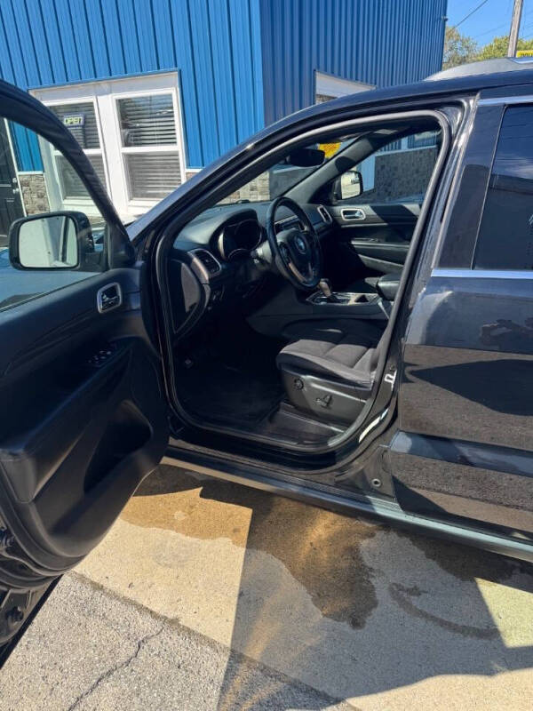 2017 Jeep Grand Cherokee Laredo E