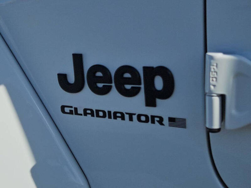 2025 Jeep Gladiator Sport S
