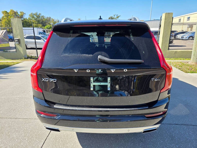 2019 Volvo XC90 T6 Momentum