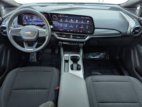 2025 Chevrolet Equinox EV LT