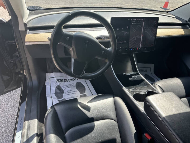 2019 Tesla Model 3 Mid Range
