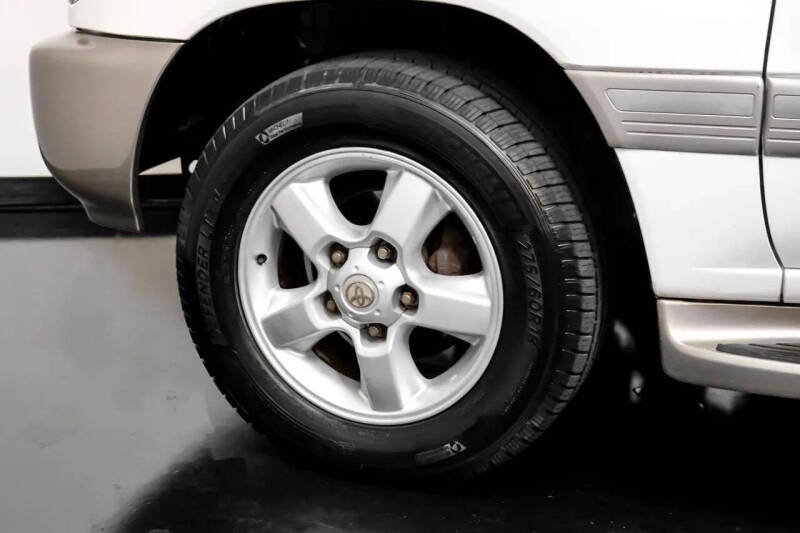 2003 Toyota Land Cruiser