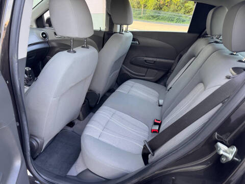 2013 Chevrolet Sonic LT Manual