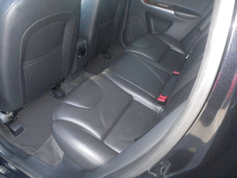 2015 Volvo XC60 T6 Platinum