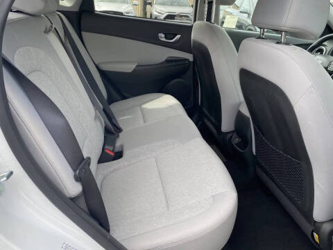 2023 Hyundai Kona Electric SE
