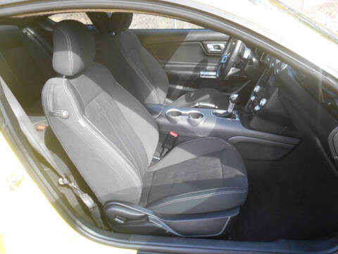 2021 Ford Mustang EcoBoost