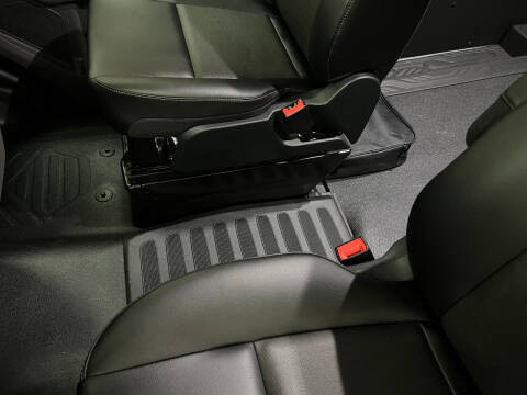 2022 Ford E-Transit 350